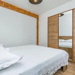 House Mali Dvori Krivodol