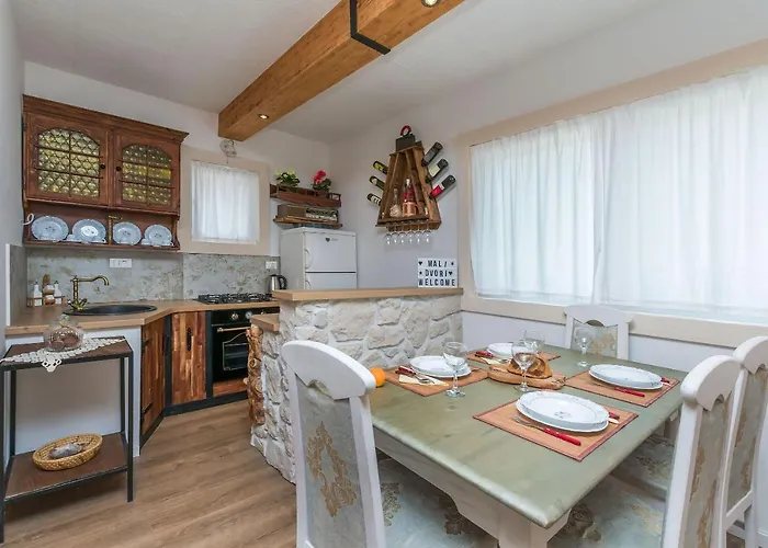 House Mali Dvori * Krivodol