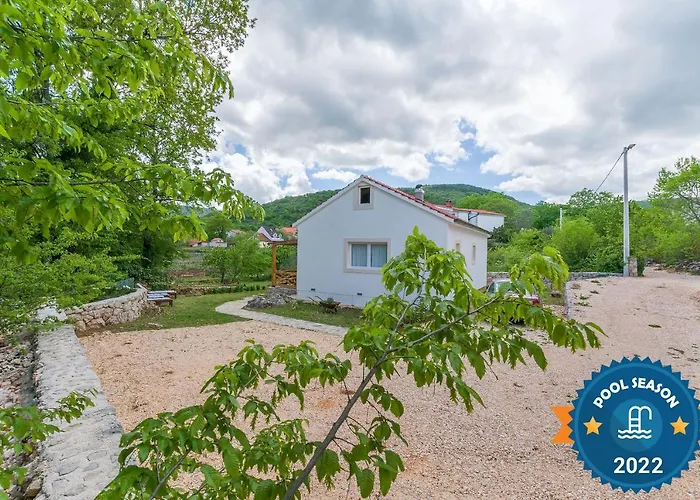 House Mali Dvori * Krivodol