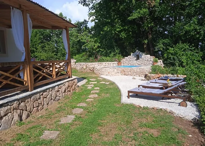 Holiday home House Mali Dvori *